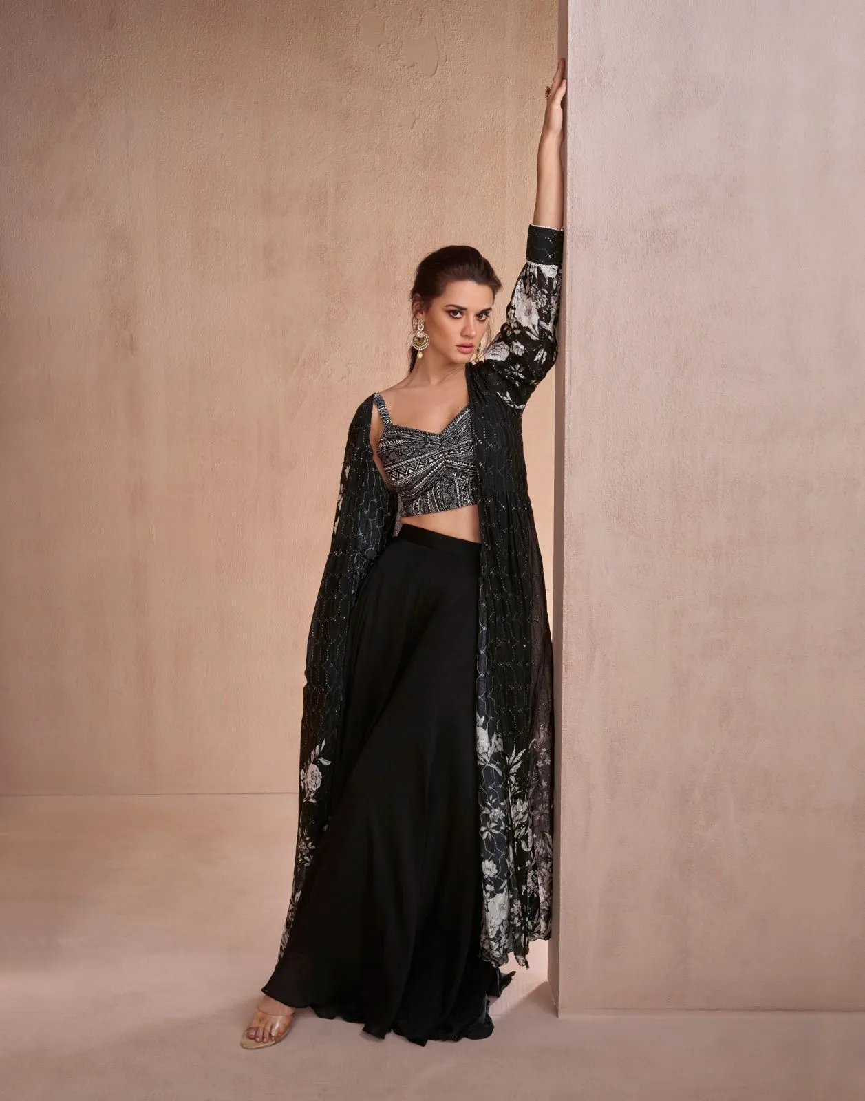 Black Stylish Three-Piece Sahara Collection Attractive Outfitting for All Occasions