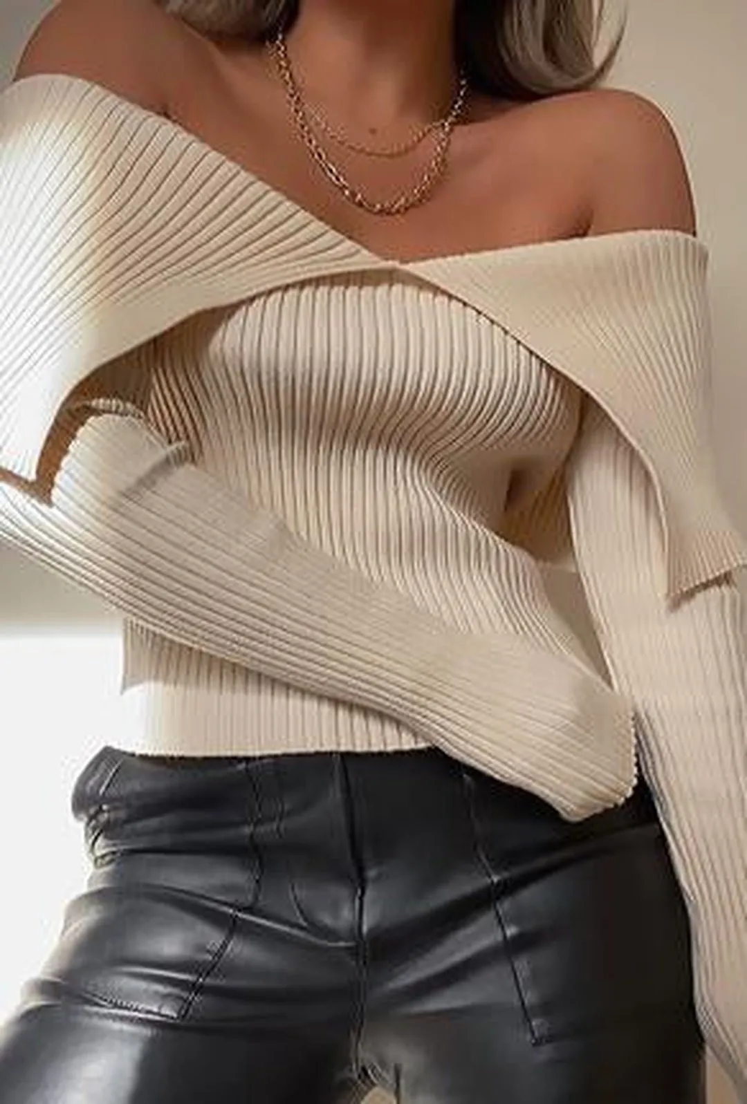 CASSIUS - SWEATER KNIT TOP